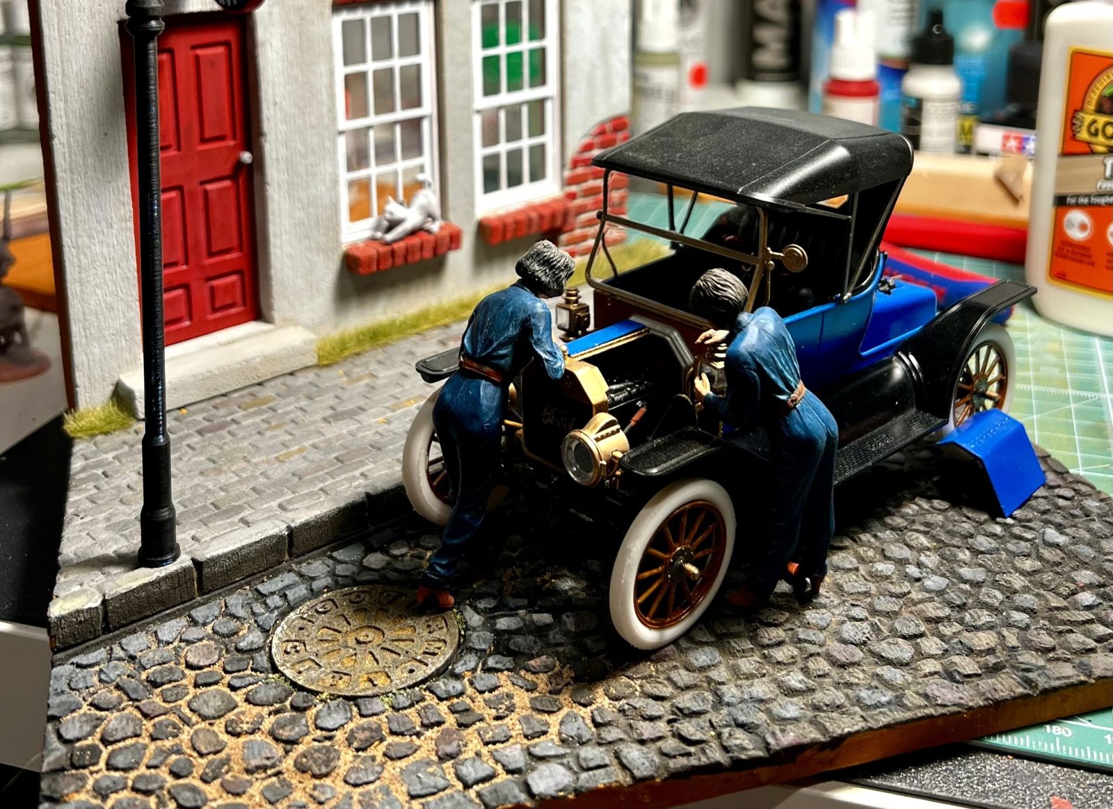 ICM Model T Ford diorama